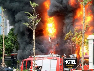 Vụ cháy quán Karaoke làm 13 người chết: Kỷ luật cán bộ cảnh sát phòng cháy chữa cháy