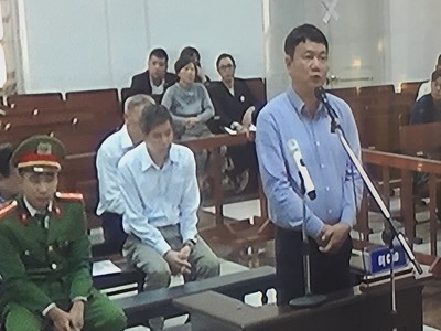 Bị cáo Đinh La Thăng khai đi công tác không biết về Nghị quyết góp vốn lần 3