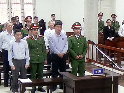 Các bị cáo tại tòa