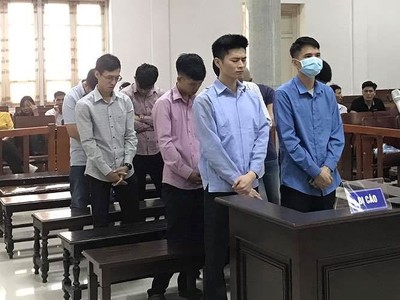 Các bị cáo tại tòa