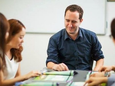 Người lao động nước ngoài sẽ tham gia tất cả 5 chế độ BHXH bắt buộc gồm chế độ ốm đau, thai sản, tai nạn lao động, bệnh nghề nghiệp, chế độ hưu trí và chế độ tử tuất. Tuy nhiên, việc thực hiện có lộ trình. (Ảnh minh hoạ)