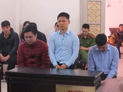 Các bị cáo tại phiên tòa