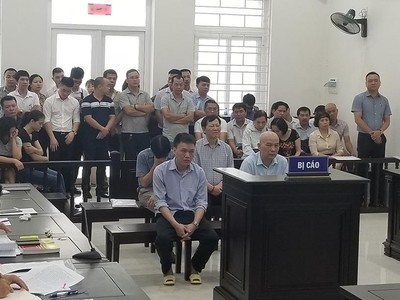 Các bị cáo tại phiên tòa