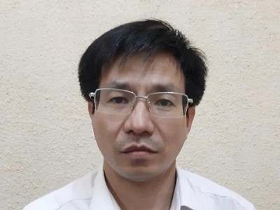 Bi can Phùng Như Tùng, Trưởng Trung tâm phân tích, Cục Kiểm định Hải quan (Tổng cục Hải quan) 