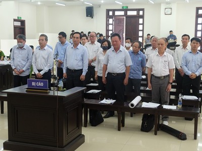 Cựu Chủ tịch UBND TP. Đà Nẵng Văn Hữu Chiến kêu oan, đổ lỗi cho người tiền nhiệm Trần Văn Minh