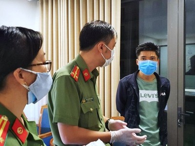 Lực lượng công an kiểm tra hành chính, phát hiện các đối tượng nhập cảnh, lưu trú trái phép trên địa bàn Ngũ Hành Sơn