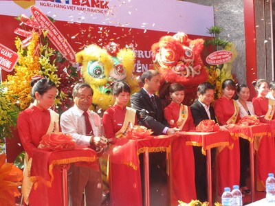 VietBank khai trương trụ sở mới PGD Nguyễn Tri Phương