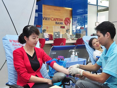 Cán bộ nhân viên Viet Capital Bank hiến máu vì cộng đồng