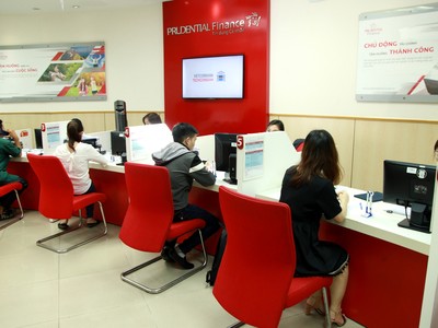 Vay tín chấp tại Công ty Tài chính Prudential Việt Nam được nhận quà
