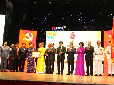 HDBank đón nhận Huân chương Lao động hạng Nhì