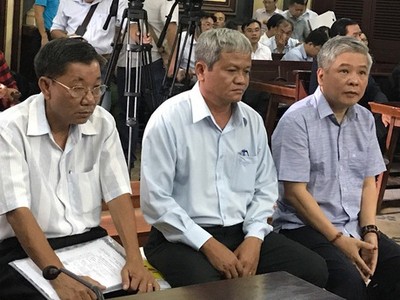 Triệu tập nhiều người liên quan trong ngày đầu xét xử nguyên Thống đốc NHNN Đặng Thanh Bình