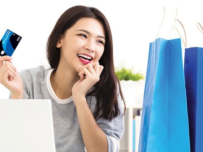 Hoàn tiền đến 500.000 đồng và tặng điểm thưởng khi mở thẻ tín dụng Visa Bản Việt