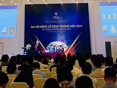 ĐHĐCĐ PNJ: Cổ đông thắc mắc về vấn đề liên quan đến Ngân hàng Đông Á