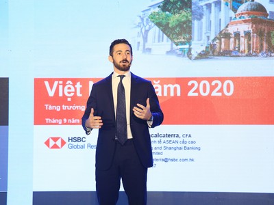 Việt Nam bắt đầu nhìn thấy những thách thức từ chiến tranh thương mại Mỹ - Trung