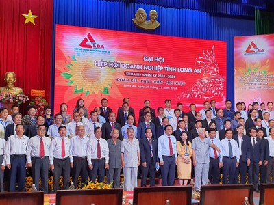 Ban chấp hành Hiệp hội Doanh nghiệp khóa III, nhiệm kỳ 2019 – 2024 tỉnh Long An ra mắt tại Đại hội