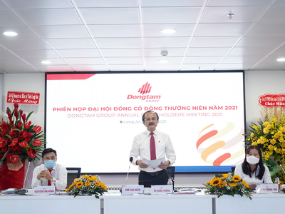 Ông Võ Quốc Thắng, Chủ tịch Hội đồng Quản trị Tập đoàn Đồng Tâm báo cáo tại Phiên họp ĐHCĐ sáng ngày 22/5.