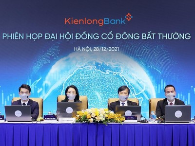 Đoàn chủ tọa làm việc tại Đại hội