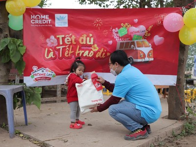 Home Credit được Ngân hàng Nhà nước trao bằng khen vì đóng góp tích cực cho cộng đồng