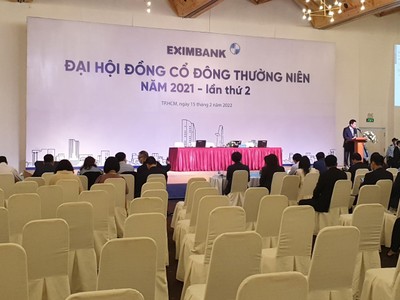 Săn thông tin mùa đại hội