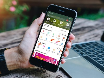 MoMo bắt tay Gojek tích hợp ví điện tử trên ứng dụng xe công nghệ