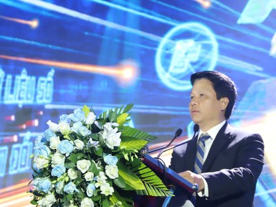 Ông Phạm Tiến Dũng, Phó thống đốc Ngân hàng Nhà nước phát biểu tại hội thảo.