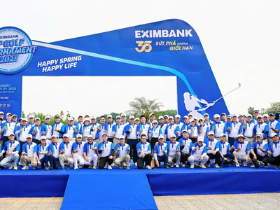 Không chỉ là những cuộc tranh tài kịch tính trên sân, giải Eximbank Golf Tournament 2025 còn là không gian để chia sẻ, kết nối và tri ân.
