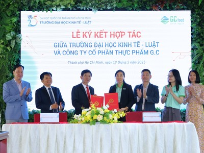 Trường Đại học Kinh tế - Luật tăng cường hợp tác với doanh nghiệp trong đào tạo chuyển đổi số