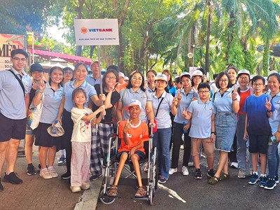 Vietbank cùng hơn 5.000 người đồng hành ‘Vì nạn nhân chất độc da cam’ lần thứ 18