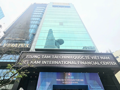 Thêm nhiều ngân hàng muốn thành lập ngân hàng con tại VIFC