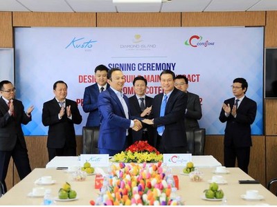Ông Murat Utemisov, CEO Kusto Home và ông Nguyễn Bá Dương, Tổng giám đốc Coteccons ký hợp đồng 