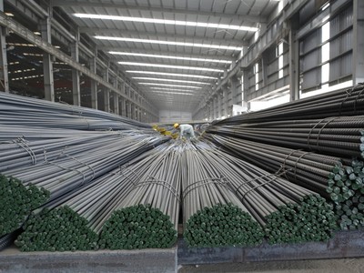 Hòa Phát đã tiêu thụ 1,16 triệu tấn thép xây dựng sau 5 tháng