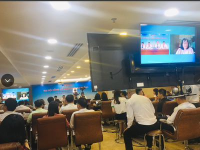 ĐHCĐ PVOIL: Cổ đông quan tâm đến ảnh hưởng của xăng lậu và sự phát triển của xe điện