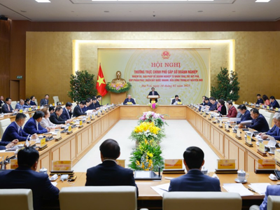 Hòa Phát cam kết cung cấp đủ khối lượng 10 triệu tấn thép cho 3 dự án đường sắt lớn