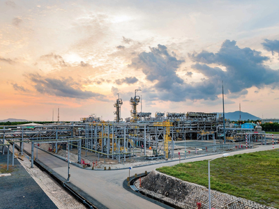Nhà máy Xử lý khí Dinh Cố - công trình khoa học công nghệ trọng điểm của PV GAS, góp phần bảo đảm an ninh năng lượng quốc gia và phát triển bền vững ngành công nghiệp khí Việt Nam