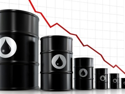 Giá dầu đi xuống là một trong những nguyên nhân khiến lạm phát Việt Nam giảm mạnh năm 2015