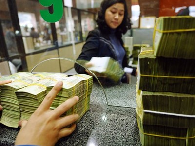 Thống đốc yêu cầu các nhà băng chấp hành đúng quy định về lãi suất, không có biện pháp kỹ thuật để lách, vượt trần lãi suất. Ảnh minh hoạ. Nguồn: Internet