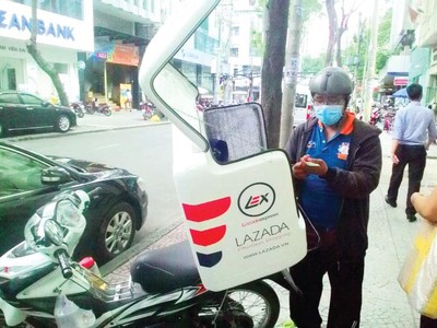 Ở góc độ cạnh tranh, Alibaba nắm cổ phần chi phối Lazada Group là tín hiệu tốt cho thị trường và người tiêu dùng. Ảnh: Lê Toàn