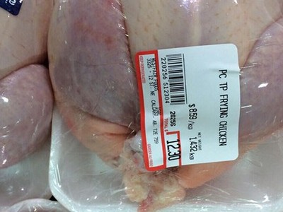 Thịt gà Mỹ bày bán trong siêu thị tại Mỹ. (Hiệp hội Chăn nuôi gia cầm Đông Nam Bộ cung cấp).