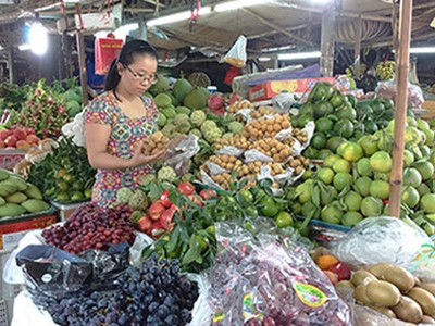 Trái cây Thái xuất hiện ngày càng nhiều trên các sạp bán trái cây tại Việt Nam. (Ảnh: QH)