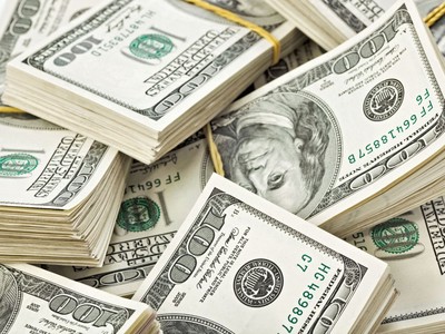 Sáng 9/6, giá vàng trong nước tăng gần 200.000 đồng/lượng, tỷ giá trung tâm tiếp tục giảm