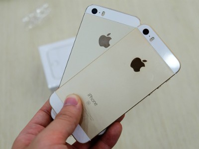 iPhone SE có thiết kế giống hệt với 5s, ra mắt từ 2013.