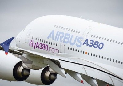 Một máy bay Airbus A380 của hãng đang cất cánh. Ảnh: Airbus