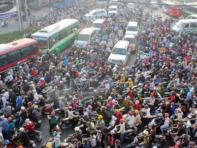 Hà Nội và TP HCM mỗi nơi cần có khoảng 30.000 xe buýt để thay thế hết được xe máy