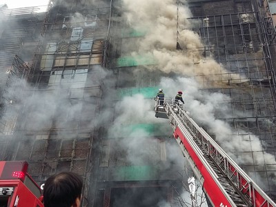 Theo đánh giá của cơ quan chức năng hầu hết các quán karaoke đều có thiết kế bít bùng. Ảnh: tuoitre