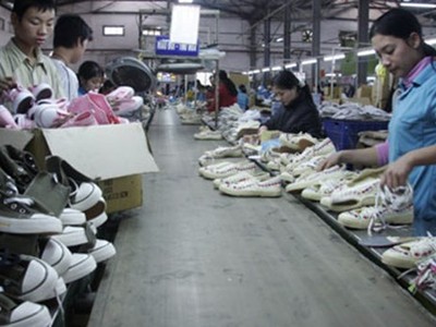 Giầy Thượng Đình chào sàn HNX giá 44.000 đồng