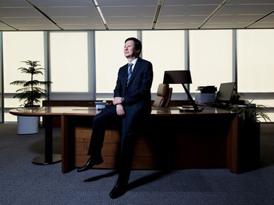 Tỷ phú bị phế truất Shin Dong-joo (Ảnh: Bloomberg)
