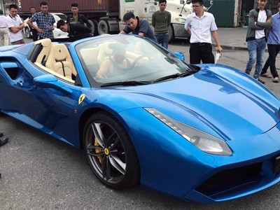 "Siêu ngựa" 488 Spider xuất hiện tại Hà Nội.