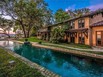 10 ngôi nhà độc đáo nhất nước Mỹ năm 2016