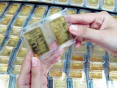 Một lần nữa Nghị quyết của Chính phủ lại yêu cầu Ngân hàng Nhà nước nghiên cứu giải pháp để huy động nguồn vàng, ngoại tệ trong dân.