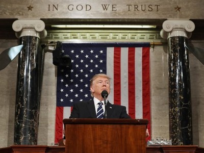 Tổng thống Donald Trump phát biểu trước Quốc hội. Ảnh: Reuters